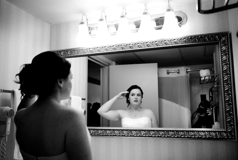 02 photographer and bride