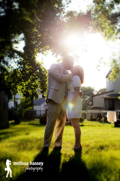 kissing in the sunlight